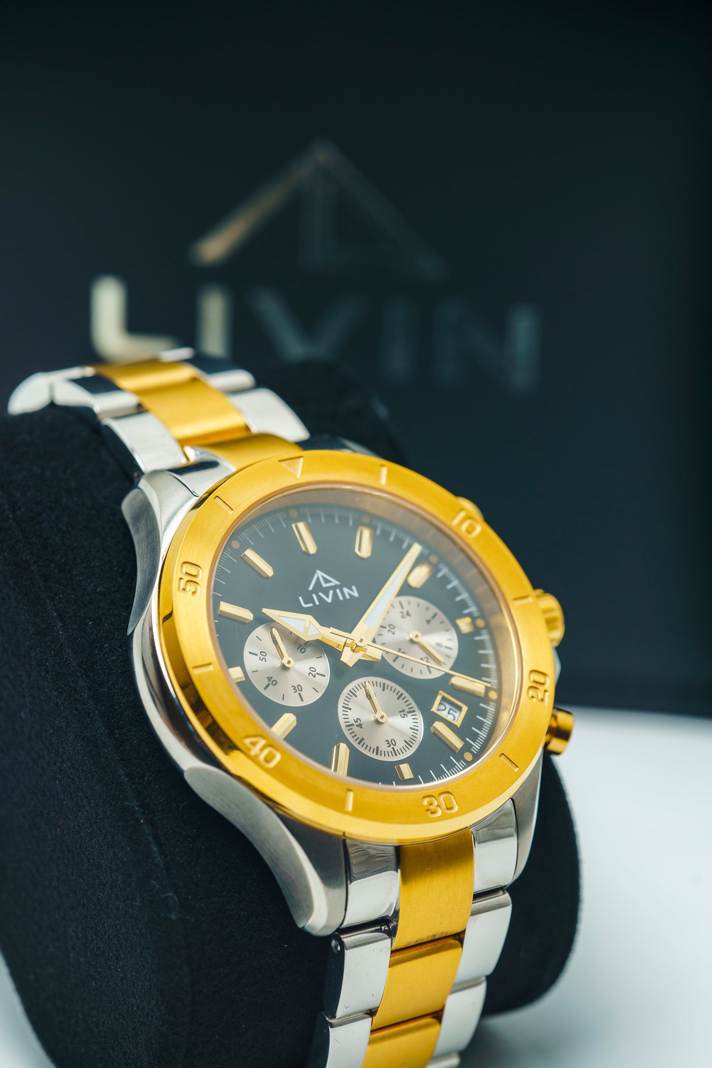 Valiant Two Tone- Quartz